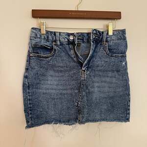 Wild Fable High Waist Womens Denim Skirt Stretch Distressed Acid Wash Jeans sz 4